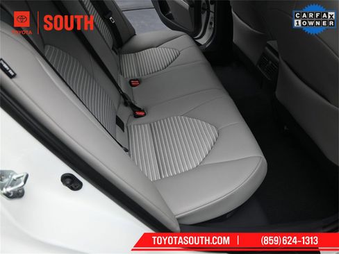 Used 2023 Toyota Camry SE w/ Cold Weather Package image 33