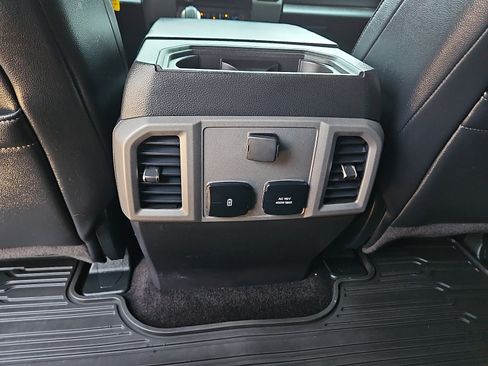 Used 2017 Ford F150 Raptor w/ Equipment Group 801A Mid AWD/4WD image 10