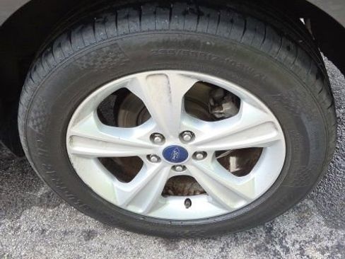 Used 2015 Ford Escape S FWD image 31