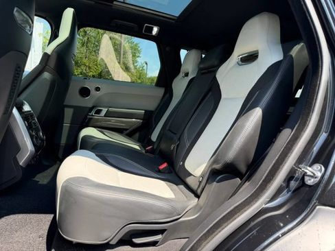 Used 2018 Land Rover Range Rover Sport SVR AWD/4WD image 12