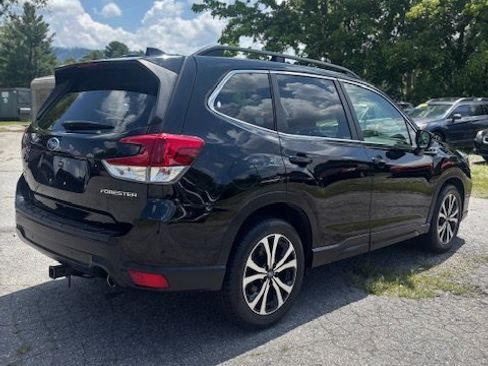Used 2019 Subaru Forester Limited w/ Popular Package #3 image 6