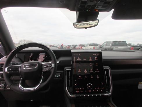 New 2026 GMC Yukon Denali w/ Denali Reserve Package image 15