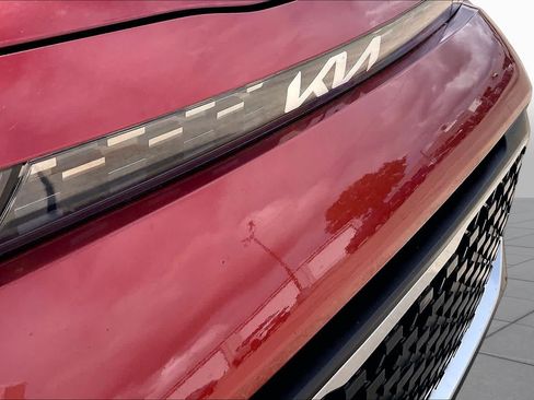 Used 2024 Kia Soul LX w/ Option Group 015 FWD image 27