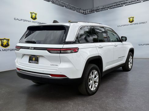 Used 2023 Jeep Grand Cherokee Limited w/ Luxury Tech Group II RWD image 5