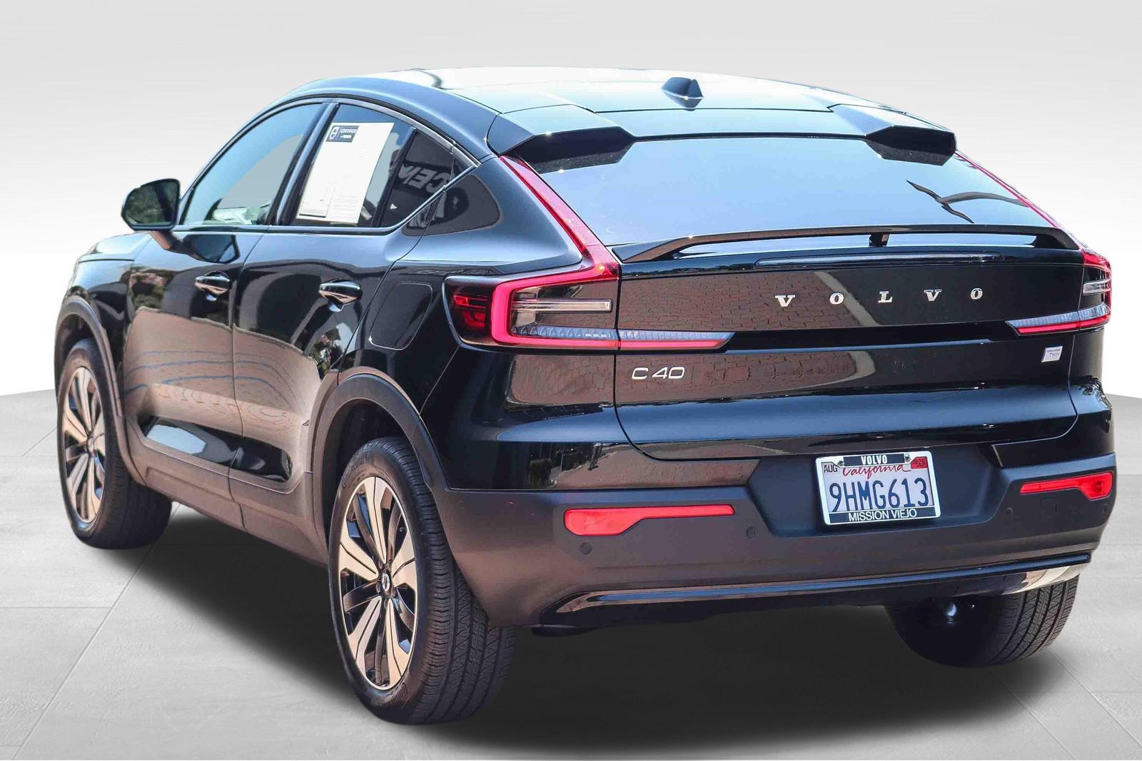 Used 2023 Volvo C40 P8 Recharge Plus w/ Protection Package Premier AWD/4WD image 5