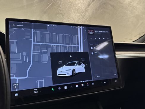 Used 2022 Tesla Model S Base image 13