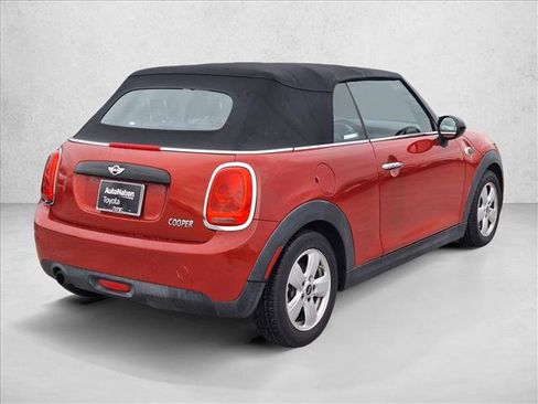 Used 2017 MINI Cooper Cooper image 5