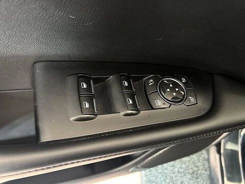 Used 2022 Lincoln Nautilus Reserve AWD/4WD image 11