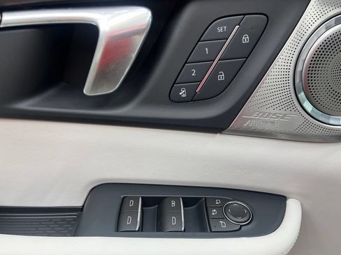 New 2026 Buick Enclave Avenir w/ Super Cruise Package AWD/4WD image 8