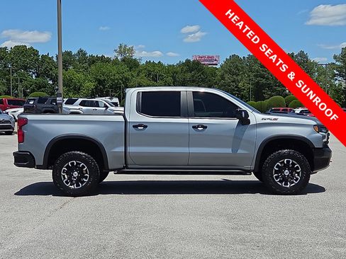 Used 2024 Chevrolet Silverado 1500 ZR2 w/ Technology Package AWD/4WD image 6