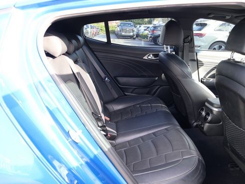 Used 2023 Kia Stinger GT2 image 39