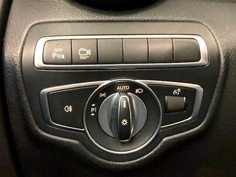 Used 2019 Mercedes-Benz GLC 300 4MATIC Coupe image 21