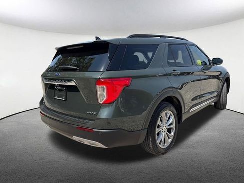 Used 2023 Ford Explorer XLT w/ Equipment Group 202A AWD/4WD image 14