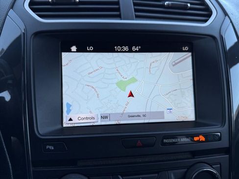 Used 2017 Ford Explorer XLT FWD image 16