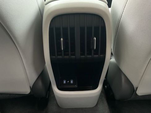 Used 2025 Hyundai Kona SEL FWD image 13