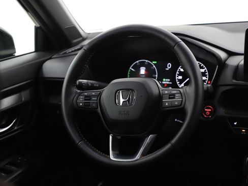 Used 2025 Honda CR-V Sport image 14