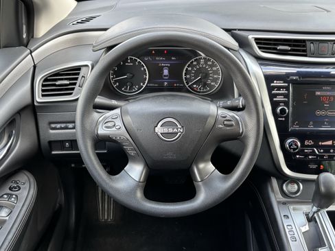 Used 2023 Nissan Murano S AWD/4WD image 18