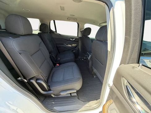 Used 2022 GMC Acadia SLE FWD image 23