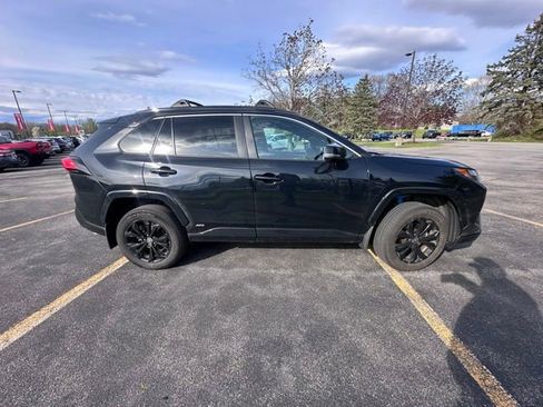 Used 2023 Toyota RAV4 SE w/ Convenience Package AWD/4WD image 2