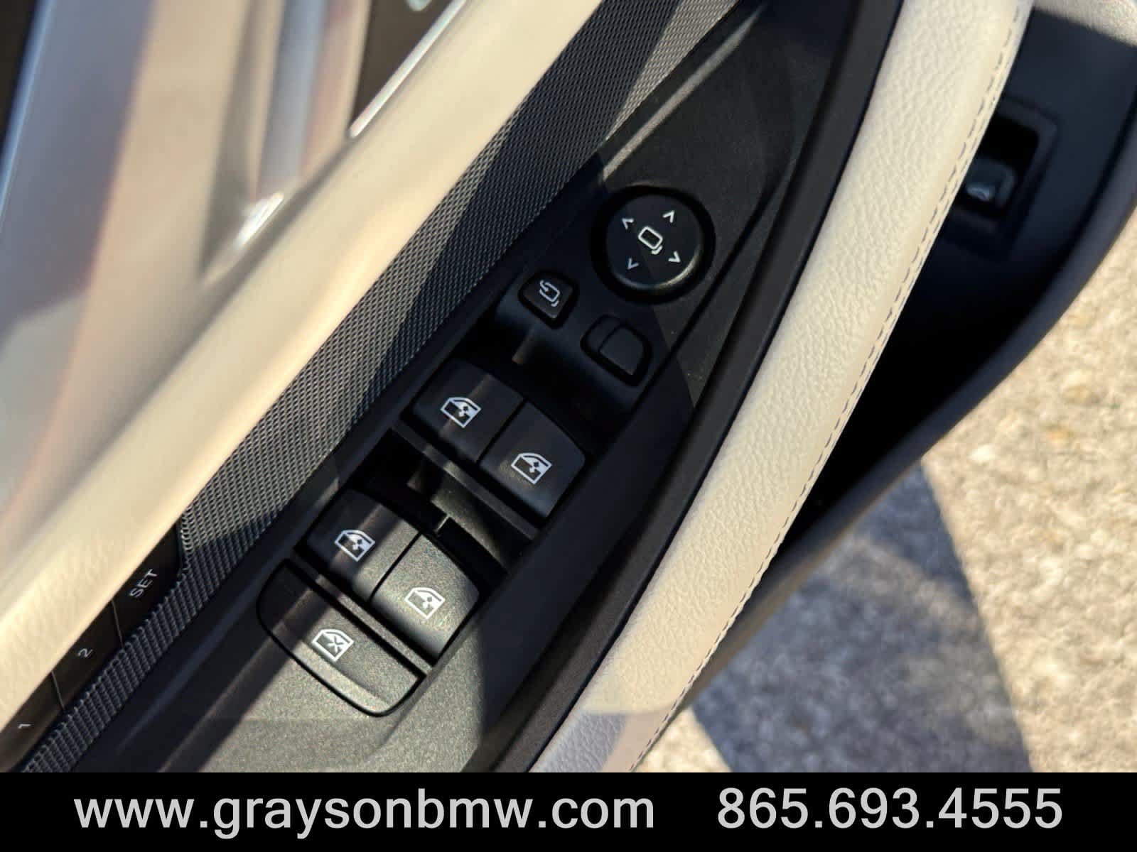 Used 2026 BMW M440i RWD image 16