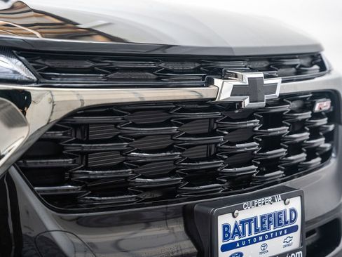 New 2026 Chevrolet Trax RS w/ Sunroof Package FWD image 12