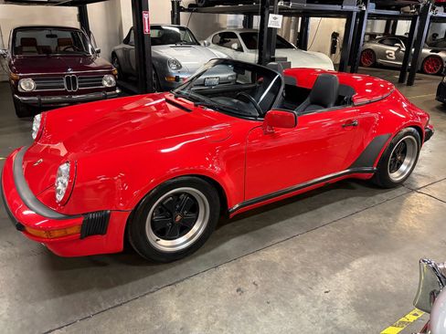 Used 1989 Porsche 911 Carrera RWD image 2
