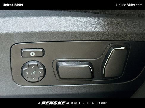 Used 2025 BMW X3 xDrive30i w/ M Sport Package AWD/4WD image 4