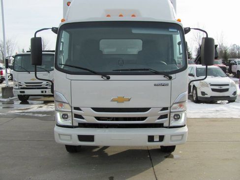 New 2025 Chevrolet Low Cab Forward 5500XG image 3