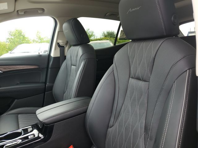 Used 2023 Buick Envision Avenir AWD/4WD image 5