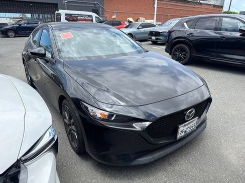 Used 2023 MAZDA MAZDA3 s FWD image 1