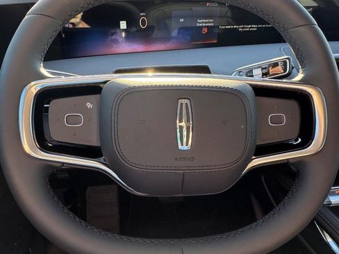 New 2026 Lincoln Nautilus Premier AWD/4WD image 18