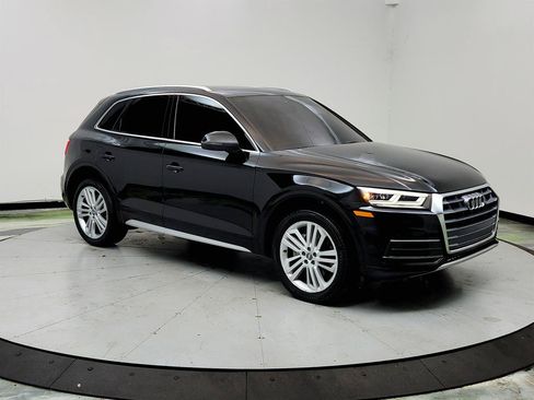 Used 2018 Audi Q5 2.0T Premium Plus w/ Premium Plus Package AWD/4WD image 3