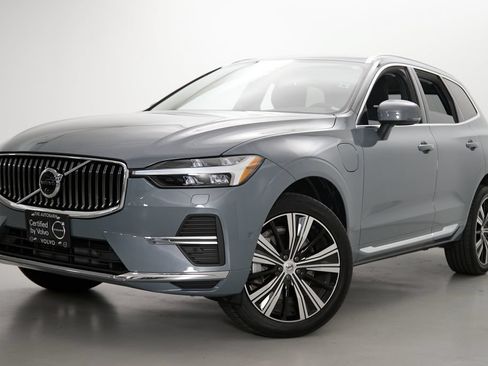Certified 2023 Volvo XC60 T8 Ultimate w/ Climate Package AWD/4WD image 2