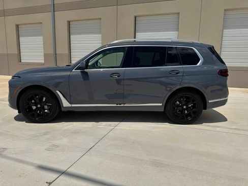 Used 2026 BMW X7 xDrive40i AWD/4WD image 8