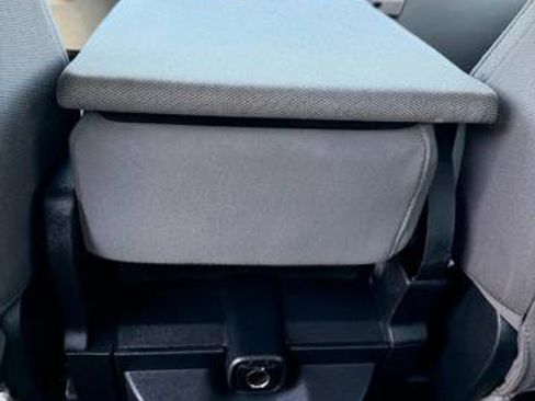 Used 2017 Ford F150 XLT image 6