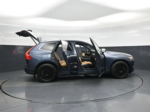 Used 2019 Volvo XC60 T6 Inscription w/ Protection Package Premier AWD/4WD image 3