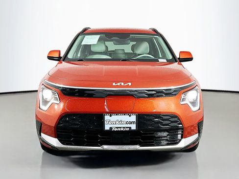 Used 2023 Kia Niro Wind w/ Wind Preserve Package image 2