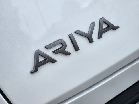 Used 2024 Nissan Ariya AWD image 8