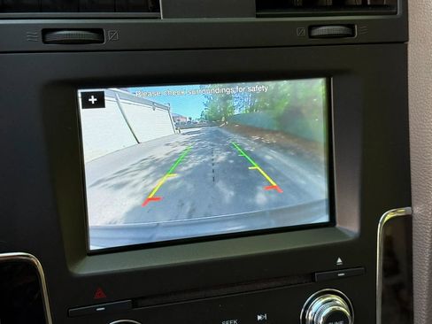 Used 2017 Lincoln Navigator L Select image 24