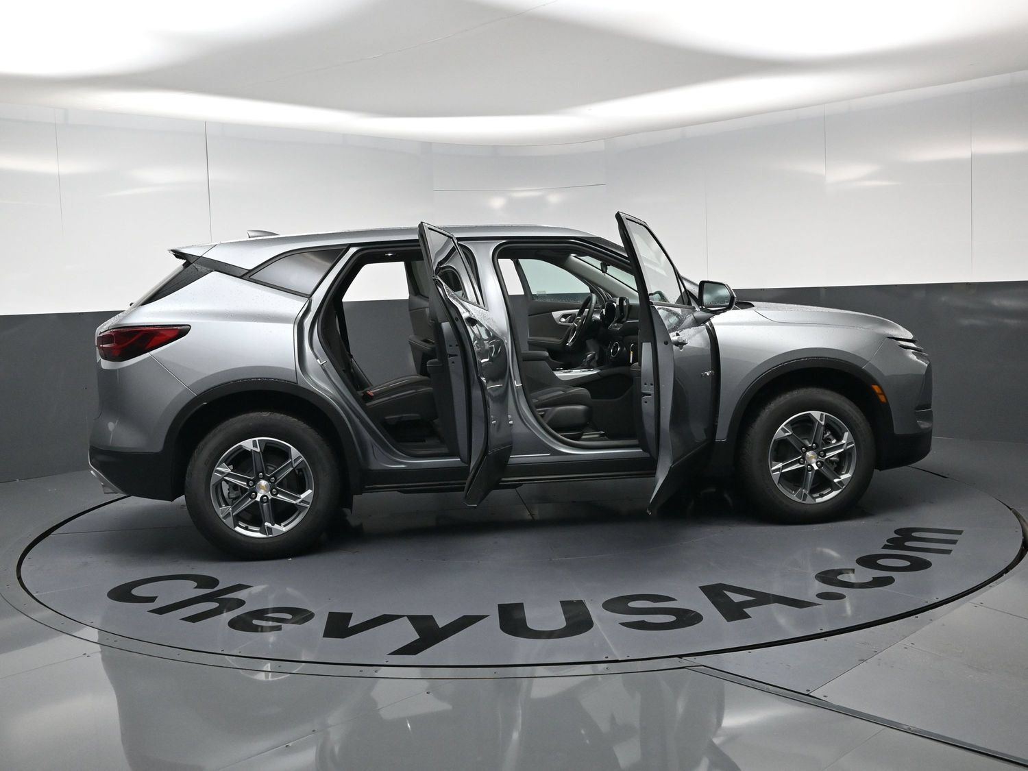 Used 2026 Chevrolet Blazer LT FWD image 25