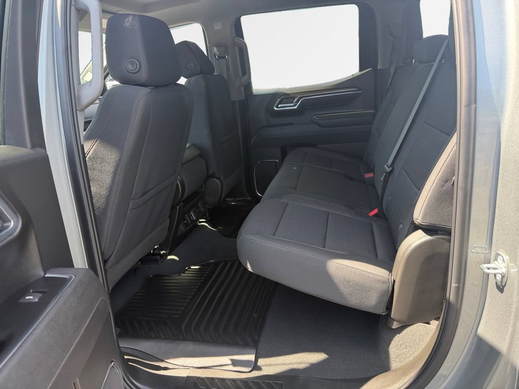 Certified 2025 Chevrolet Silverado 1500 LT AWD/4WD image 24