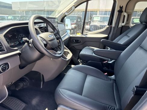 Used 2023 Ford Transit 350 XLT RWD image 19