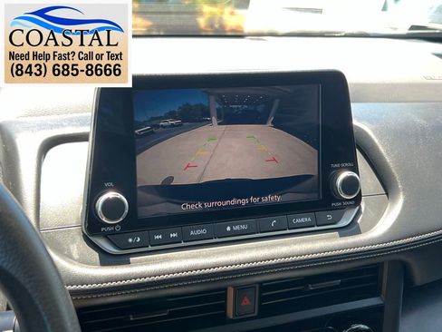 Used 2024 Nissan Rogue S FWD image 32