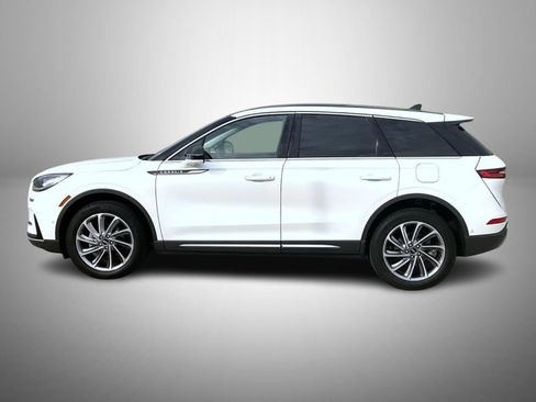 Used 2023 Lincoln Corsair AWD w/ Equipment Group 102A image 8