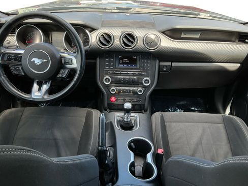 Used 2018 Ford Mustang Coupe RWD image 10