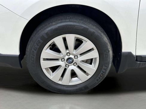 Used 2015 Subaru Outback 2.5i Premium image 29