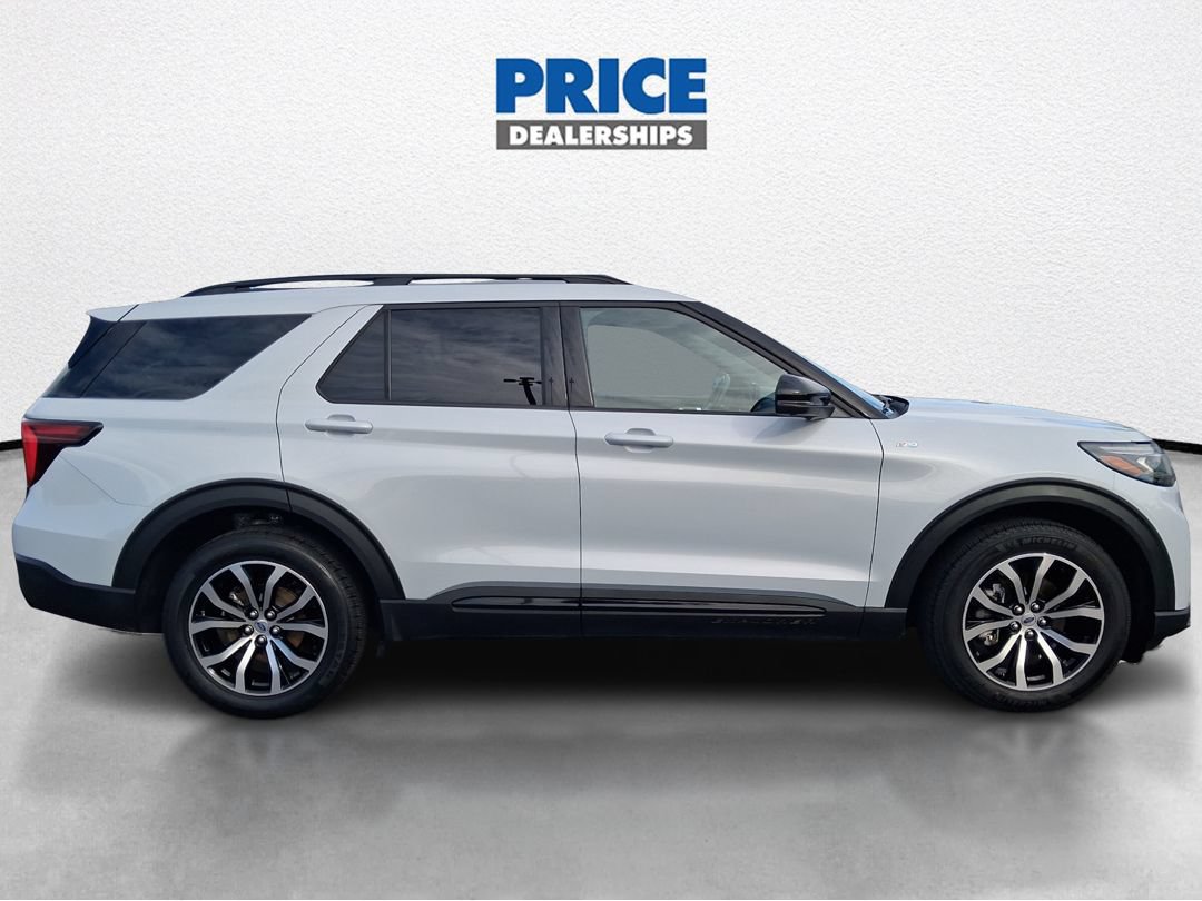 Used 2026 Ford Explorer ST-Line AWD/4WD image 5
