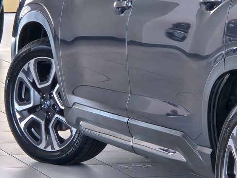 Used 2023 Subaru Ascent Limited AWD/4WD image 17
