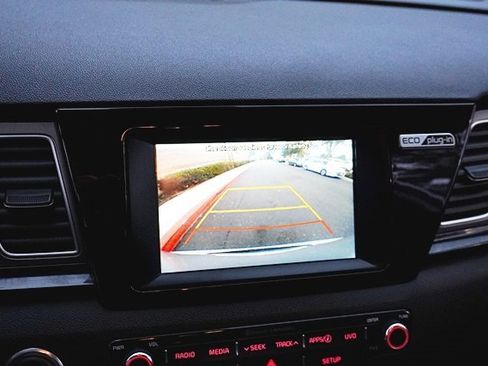 Used 2019 Kia Niro EX image 26