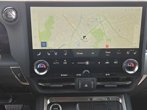 Used 2025 Lexus GX 550 w/ Cold Area Package AWD/4WD image 17